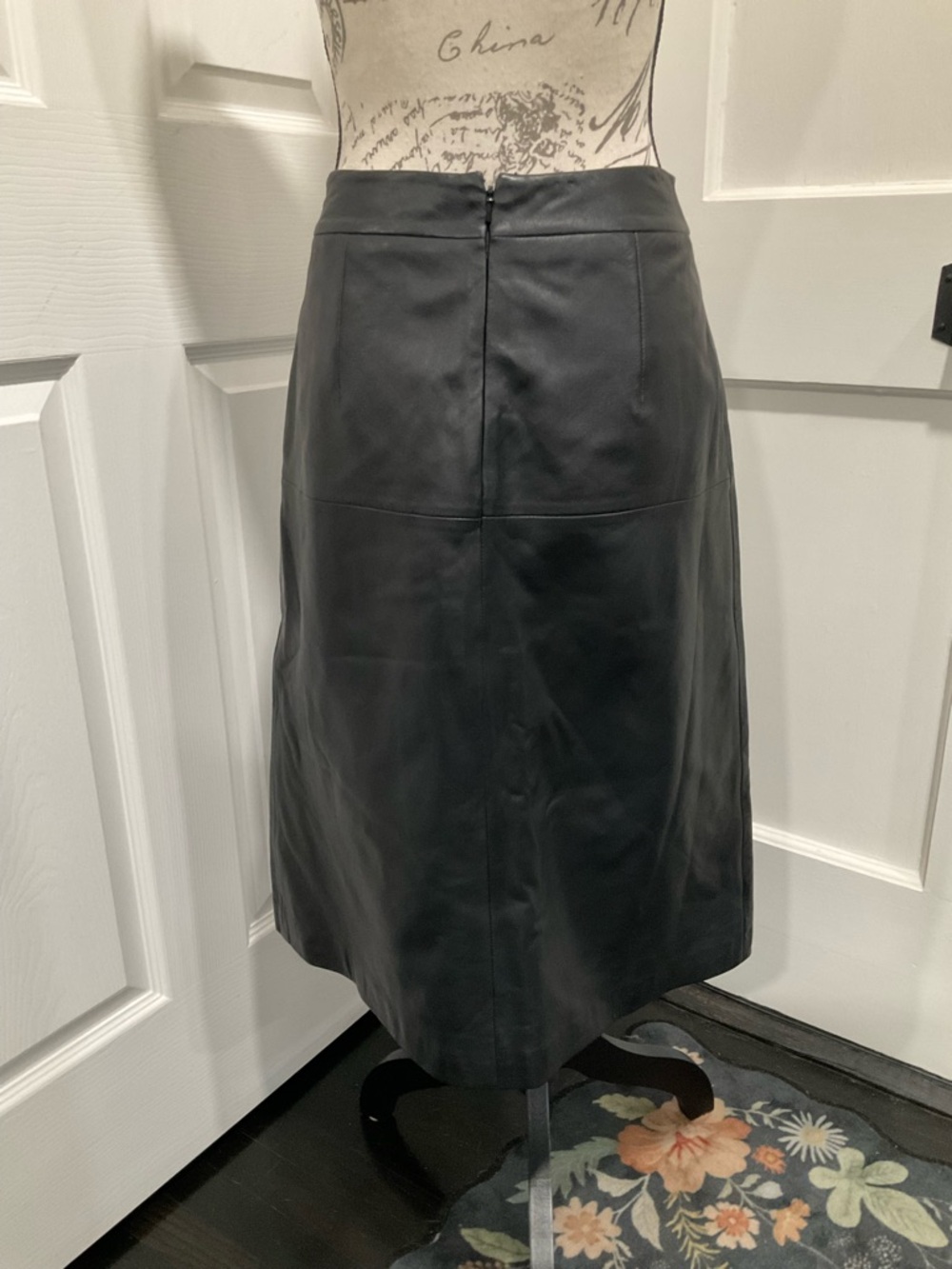 HALOGEN GENUINE LEATHER A LINE SKIRT - Picture 6 of 8